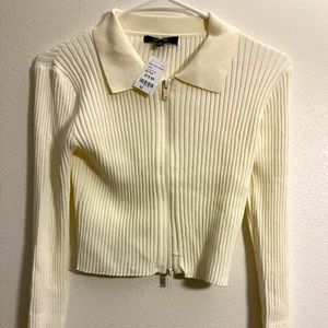 Long sleeve beige cropped sweater